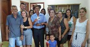 Você leva café na cama para o seu amor? José faz isso há 70 anos