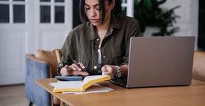 5 decisões financeiras que podem prejudicar sua carreira a longo prazo