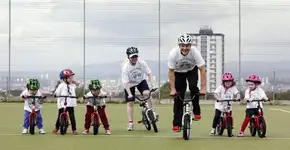 Escócia faz projeto para que crianças andem de bicicleta