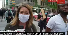 Repórter da GloboNews dá bronca ao vivo em manifestante nos EUA