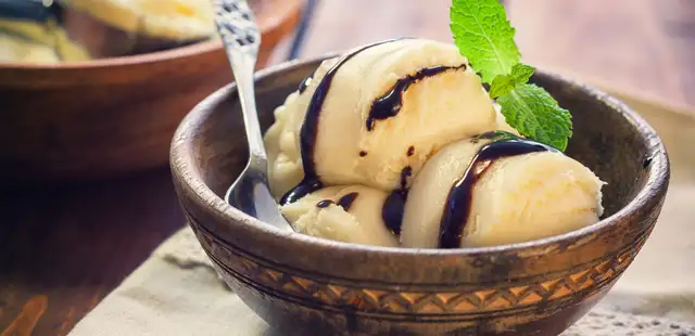 Como fazer sorvete de frutas em casa com apenas 3 ingredientes