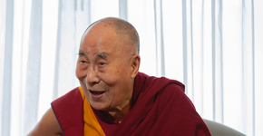 Após declarações machistas, Dalai Lama se desculpa