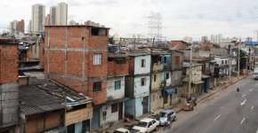 Projeto procura voluntários para dar aula em favela de SP