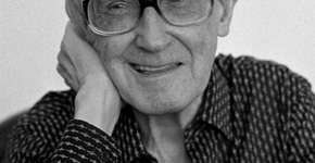 Inspire-se com 20 poemas de Carlos Drummond de Andrade