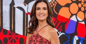 Fátima Bernardes aparece com cabelo super liso e fãs se apaixonam