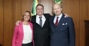 Foto de Bolsonaro com neta de ministro de Hitler gera polêmica