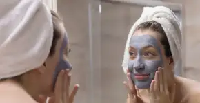 Passo a passo para fazer peeling com ingredientes que você tem em casa