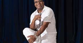 Marquinhos Diniz e Andreia Caffé fazem baile de Carnaval