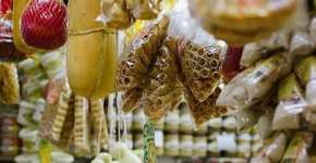 Roteiro culinário simula jogo de tabuleiro nos mercados de BH