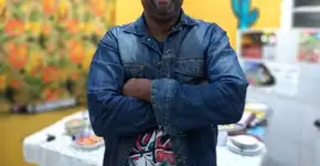 Casa do Olhar Luiz Sacilloto recebe workshop de pintura em tela com os grafiteiros Tota e Ariane Duque