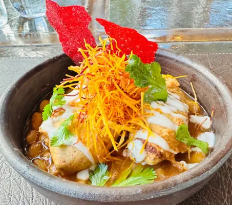 Croquetes de berinjela e verduras neste prato vegano maravilhoso