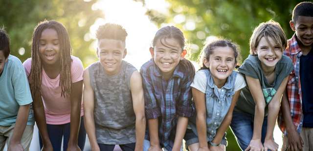 99 promove ação com música e recreação para crianças no Beco do Batman