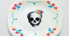 Pratos de porcelana pintados à mão