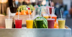 Bebida natural age rápido e derrete a gordura mais difícil do corpo