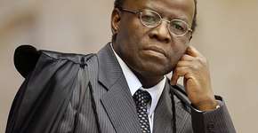 Joaquim Barbosa declara voto em Fernando Haddad