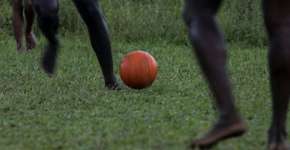 Série fotográfica mostra “onde nascem os craques”