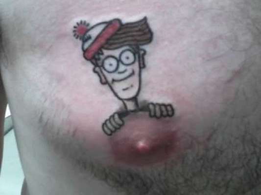 A nova tendência das tatuagens é nos mamilos (Imagem: Divulgação)