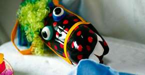 Bloco Burrinhas do Mello desfila em Paquetá