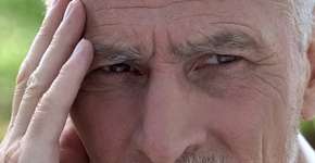 Alzheimer: pesquisa descobre novo fator que aumenta risco da doença