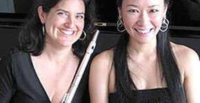 Duo de flautistas no Masp