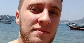 ‘Ivan da vida real’ vai à praia pela 1ª vez sem camisa