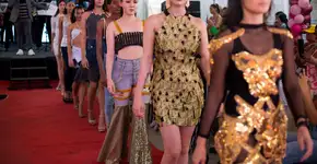 Projeto transforma materiais recicláveis em roupas e empregos em São Paulo