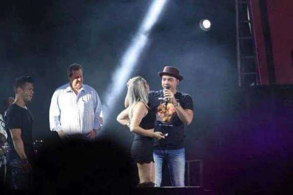 Os memes com a imagem do prefeito circularam na internet