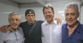 Mano Brown faz críticas ao PT em comício de Haddad no Rio