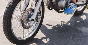 Veja como escolher o pneu certo para a sua moto