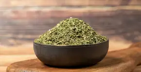 Conheça o tempero que fortalece o corpo e ajuda a prevenir o câncer