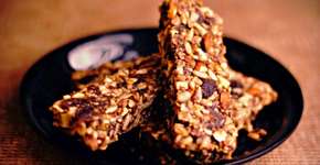 Aprenda a preparar suas próprias barrinhas de cereal