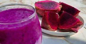 Vitamina rosa que surpreende no café da manhã (e faz bem!)