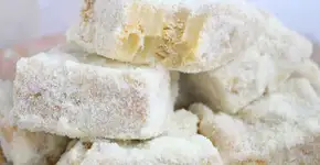 Palha italiana de Ninho que derrete na boca e leva apenas 4 ingredientes