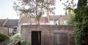 Prédio feito de cortiça resiste a fogo e umidade