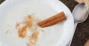 Canjica diet cremosa: sabor sem culpa para o frio