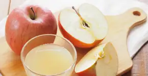 Aumenta a energia, previne doenças e mais: conheça o poder do suco de maçã