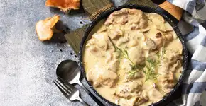 Filé de frango ao molho mostarda muito saboroso