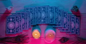 Tarot do dia: previsão para os 12 signos em 10/05/2026