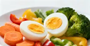 Quantos ovos você pode comer por dia e por que eles ajudam na perda de peso?