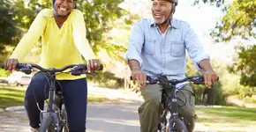 Veja como andar de bicicleta ajuda no tratamento da artrose no joelho