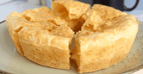 Receita rápida: bolo de queijo com 3 ingredientes para qualquer ocasião