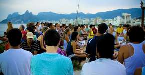 Meditação coletiva na noite de lua cheia em pontos do Rio