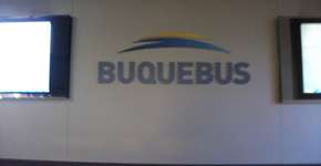 De Buenos Aires a Montevidéu pelo ar ou pelo mar