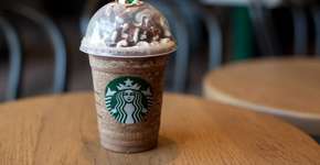 Starbucks promete fim dos canudos de plástico nas lojas até 2020