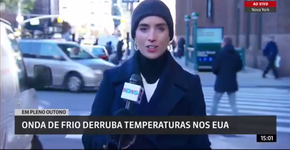 Nariz de repórter da GloboNews sangrar ao vivo no frio dos EUA