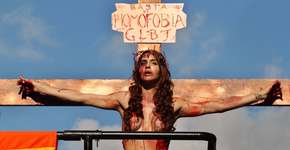 Transexual crucificada é atacada em SP e desabafa nas redes sociais