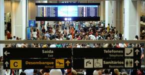 Pesquisa mostra dias e horários mais baratos para viajar de avião