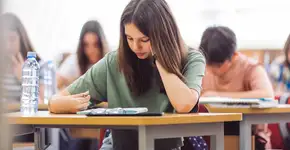 Enem 2025: saiba os temas de química mais cobrados na prova