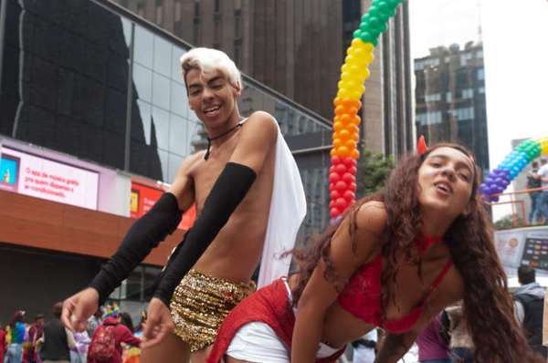 Parada LGBT na avenida Paulista 