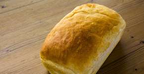 Aprenda a fazer uma bisnaguinha caseira perfeita no café da manhã